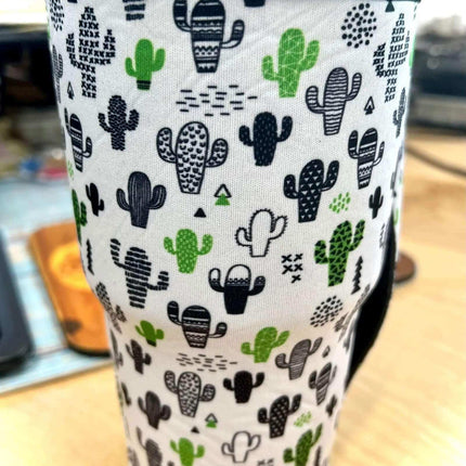 30 OZ White Cactus Insulated Cup Cover - Sip Sleeves
